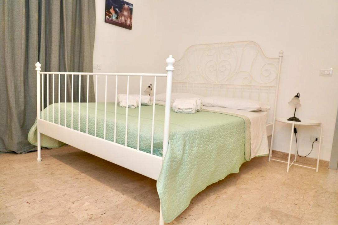 G House 100 Apartment Catania Bagian luar foto